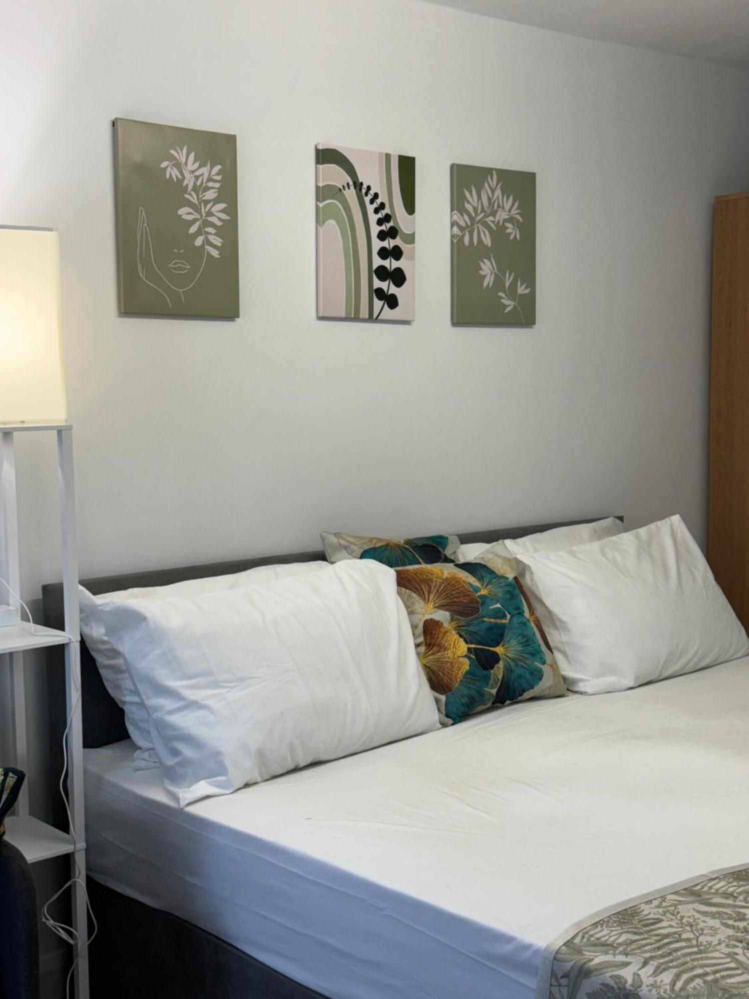 Posh Executive Studio London Thamesmead  Zewnętrze zdjęcie